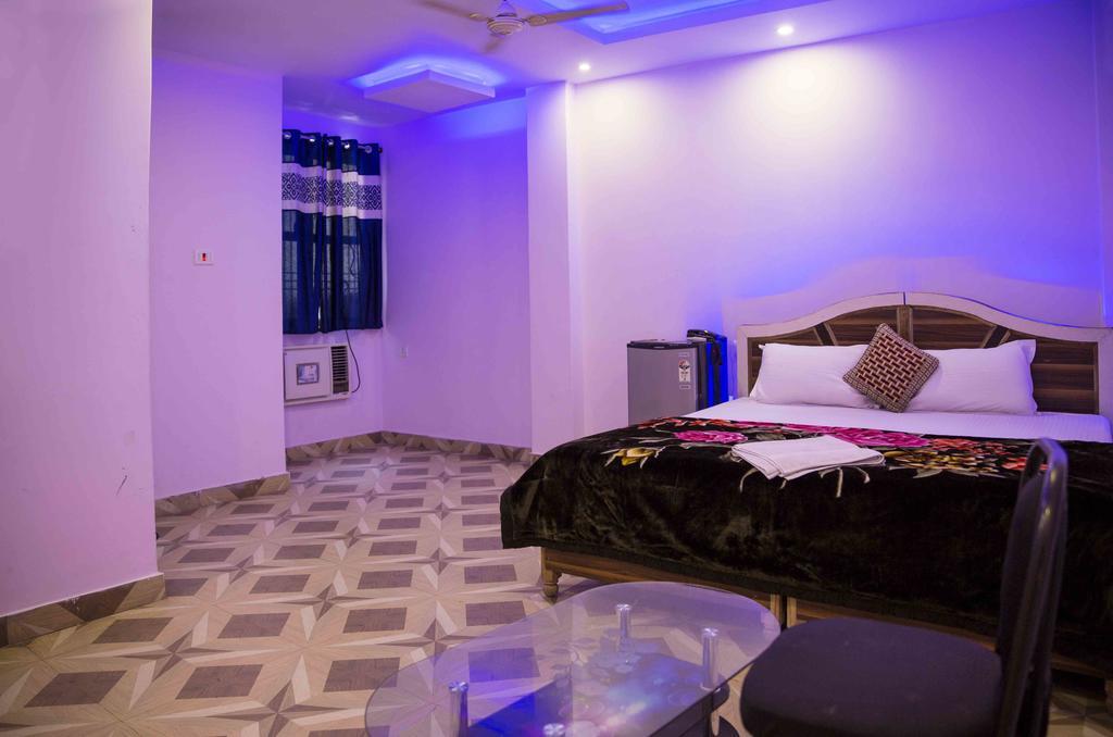 Assi River Guest House Varanasi Exterior photo
