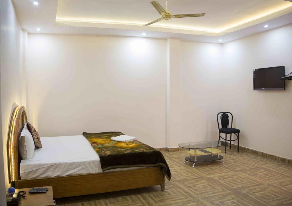 Assi River Guest House Varanasi Exterior photo